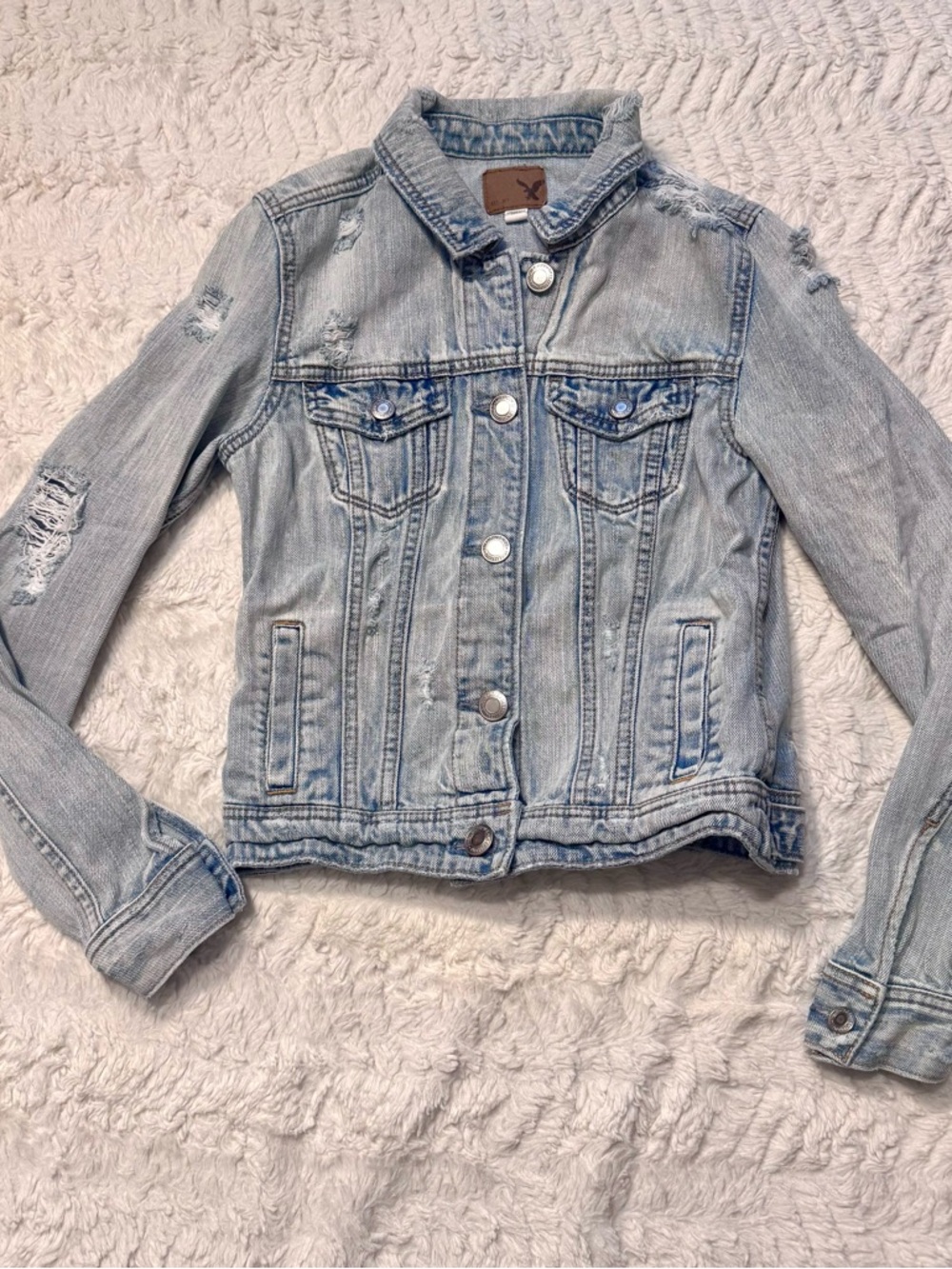 American Eagle Distressed Denim Jacket XS Light Wash Vintage Grunge Trucker